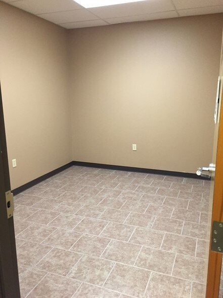 More Photos Of 11940 Don Haskins Dr, El Paso Medical For Lease