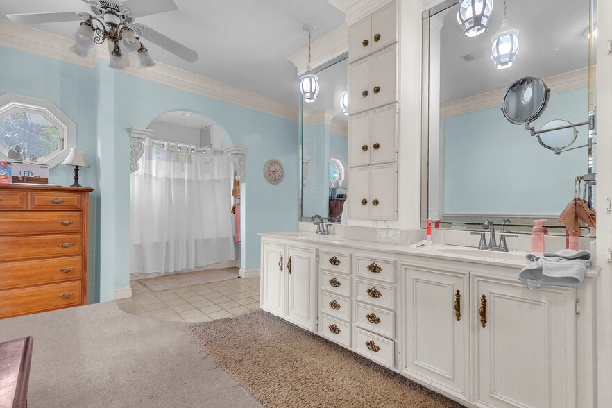 More Photos Of 414 Perry Hill Rd, Montgomery Storefront Retail Office For Sale