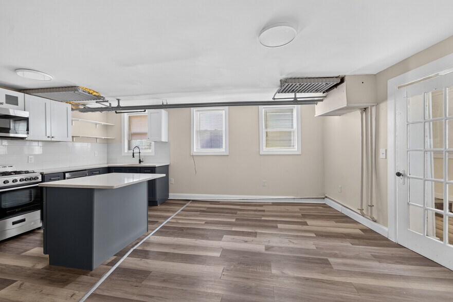 More Photos Of 328 Western ave, Albany Apartments For Sale