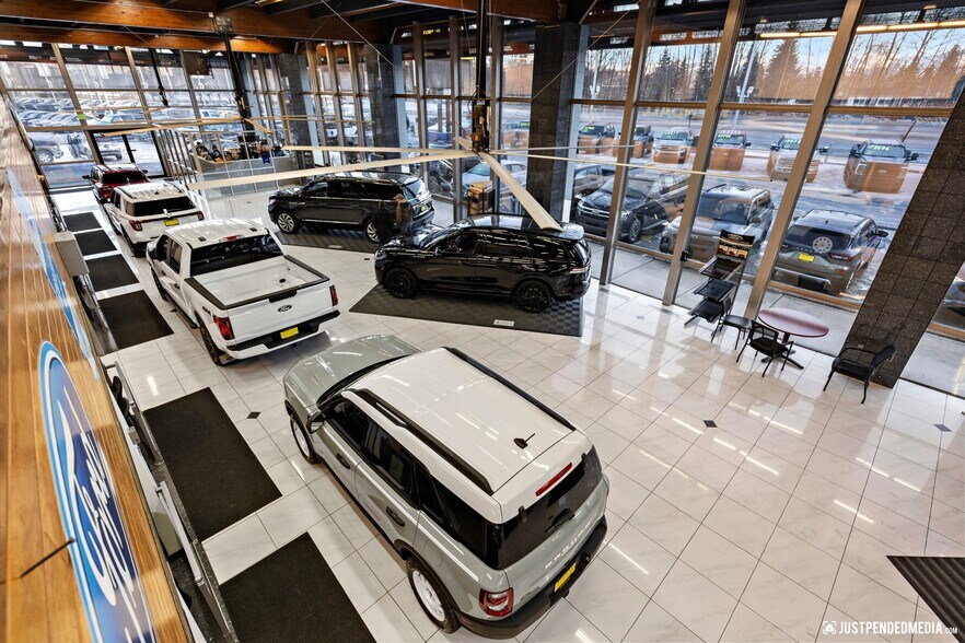 More Photos Of 1950 Gambell St, Anchorage Warehouse For Sale