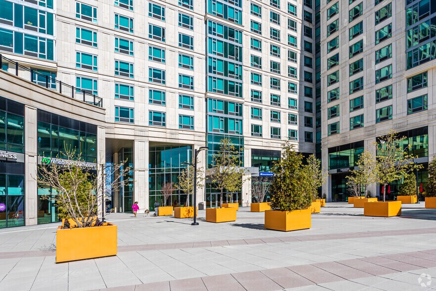 More Photos Of 1 Towne Ctr, Cliffside Park Apartments For Lease