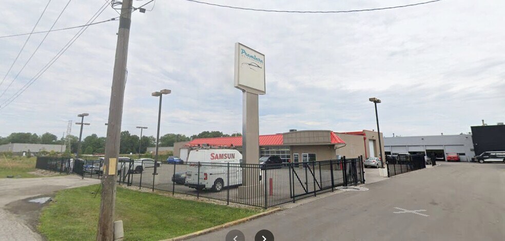 More Photos Of 6926 E 16th St, Indianapolis Auto Repair For Lease