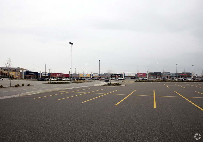 More Photos Of 3455-3549 Wyecroft Rd, Oakville Unknown For Lease