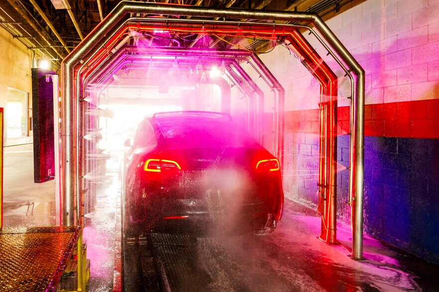 More Photos Of 5064 Holt Blvd, Montclair Carwash For Sale
