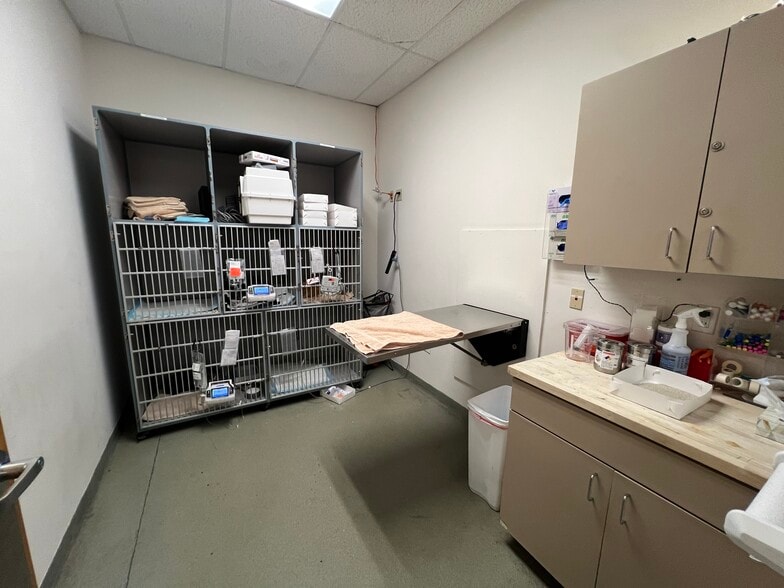 More Photos Of 202-238 E Bearss Ave, Tampa General Retail For Sale