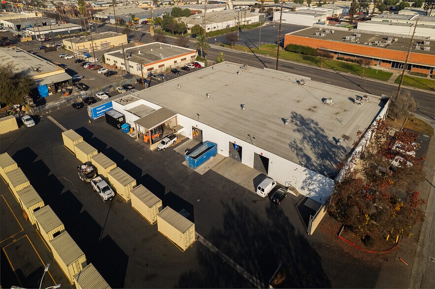 More Photos Of 1000 S Grand Ave, Santa Ana Industrial For Sale
