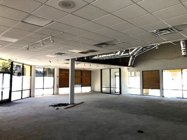 More Photos Of 300-308 Davis St, San Leandro Unknown For Lease