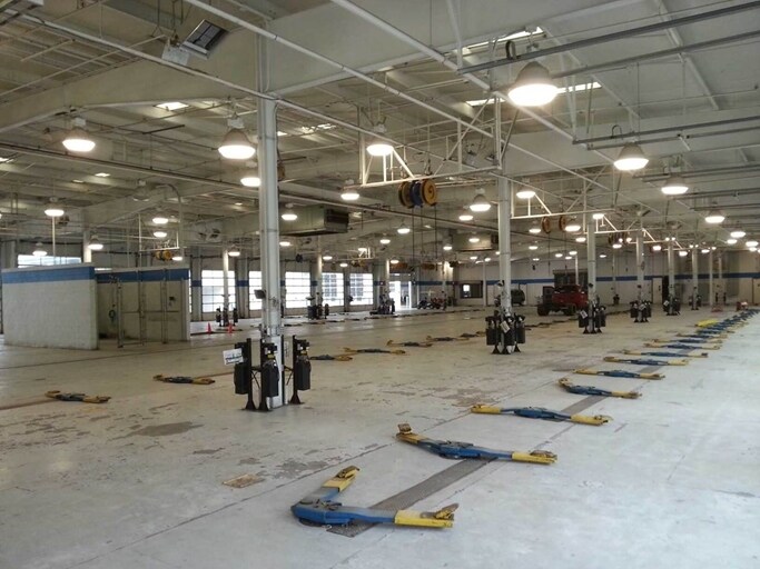 More Photos Of 4310 Jonesboro Rd, Union City Auto Repair For Lease