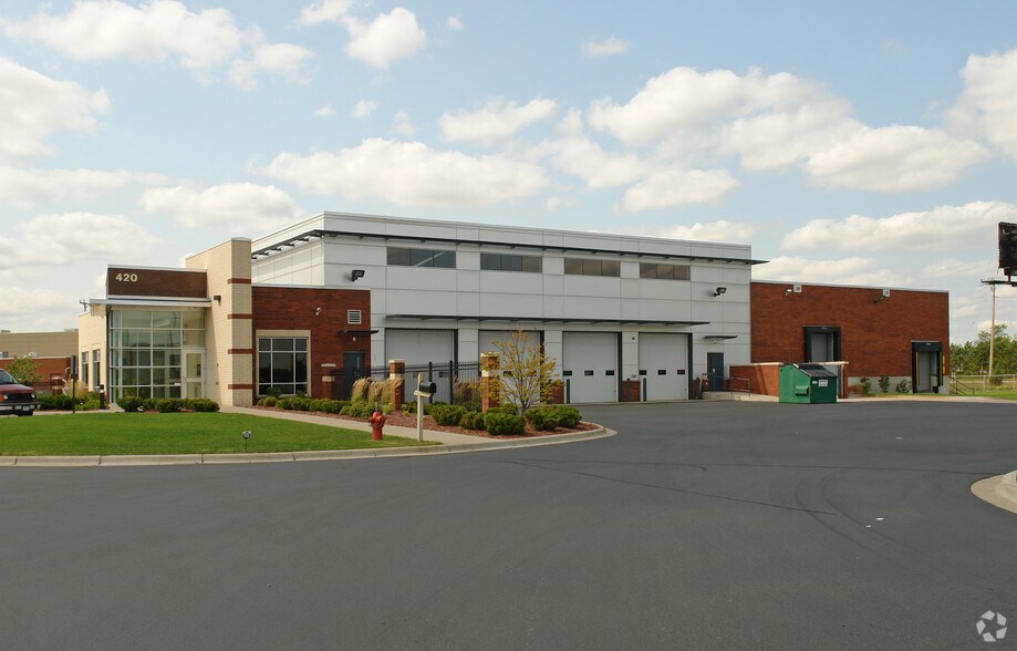 More Photos Of 420 Park Ct, Lino Lakes Manufacturing For Sale