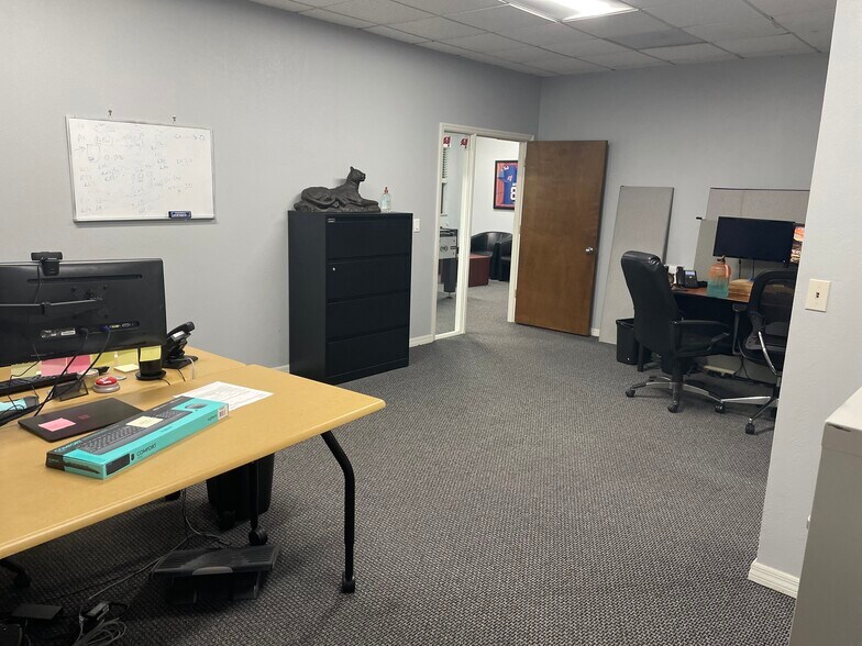 More Photos Of 2841 Executive Dr, Clearwater Office For Sale