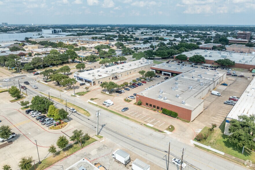 More Photos Of 990 N Bowser Rd, Richardson Light Distribution For Lease