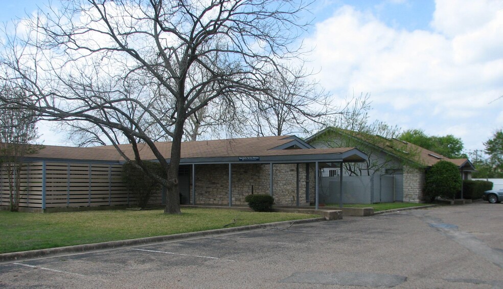 Primary Photo Of 4804 Grover Ave, Austin Office For Lease