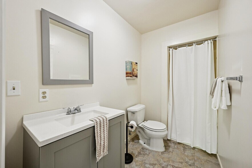 More Photos Of 135 Spring Grove Ave, San Rafael Multifamily For Sale