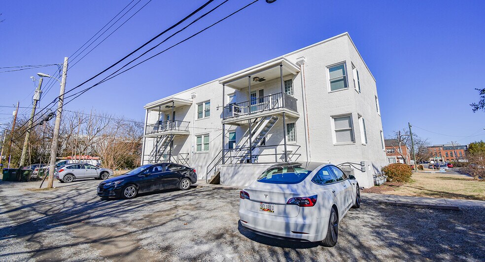 More Photos Of 3901-3903 Cutshaw Ave, Richmond Apartments For Sale