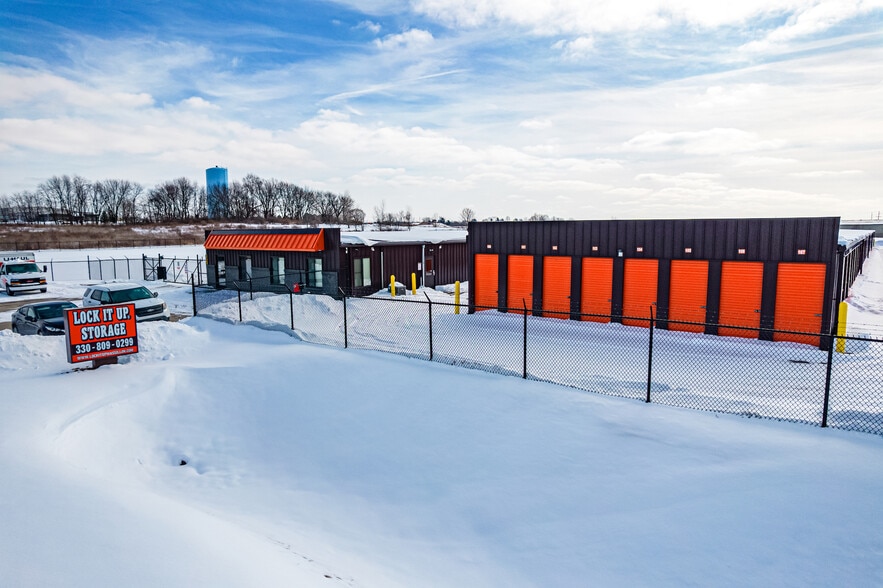 More Photos Of 2851 Business Pl SE, Massillon Self Storage For Sale