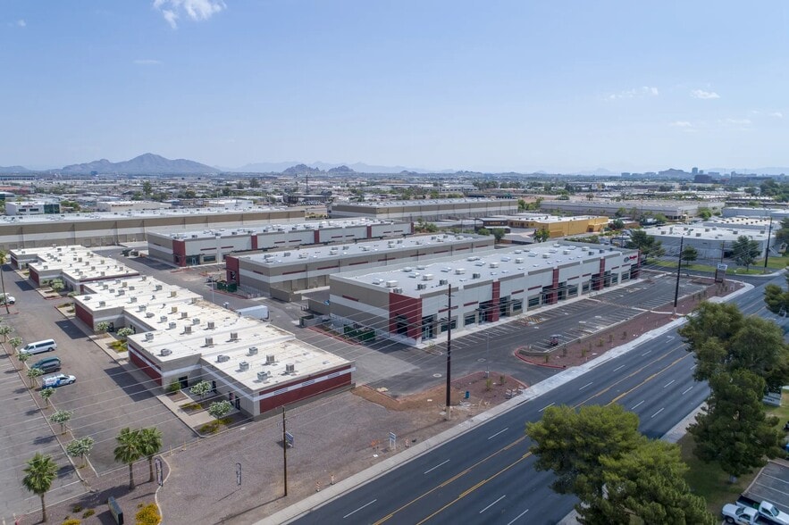 More Photos Of 4141 N 36th St, Phoenix Unknown For Lease