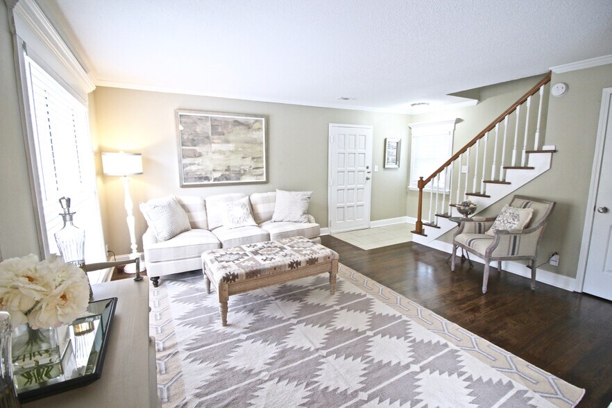 More Photos Of 4427-4433 Holly St, Kansas City Apartments For Sale