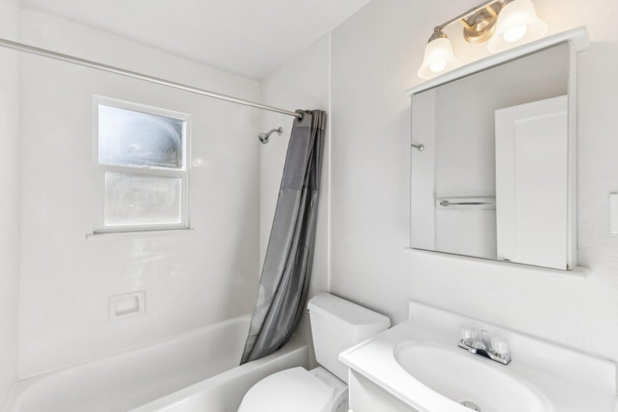 More Photos Of 175 Old Bernal Ave, Pleasanton Apartments For Sale