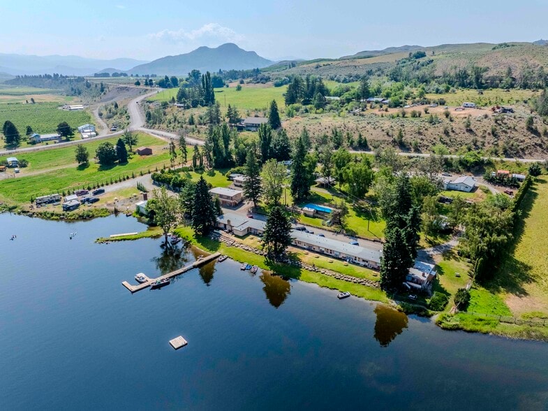 More Photos Of 10 McCammon Rd, Tonasket Hotel For Sale