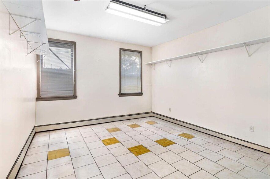 More Photos Of 163 Christopher Columbus Dr, Jersey City Storefront Retail Residential For Lease