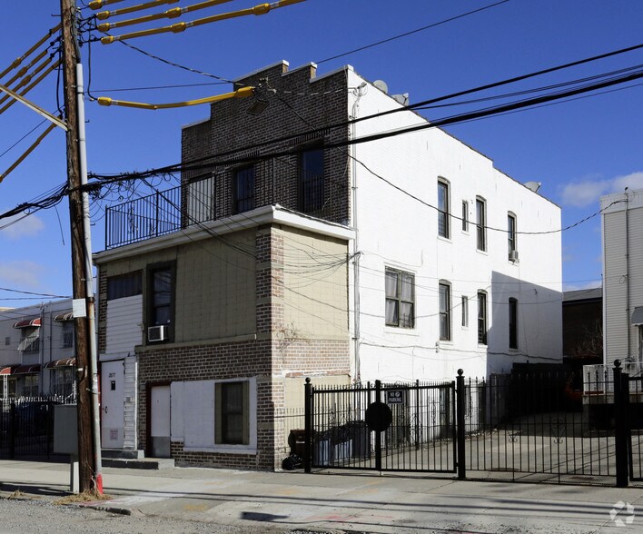 Primary Photo Of 2877 W 20th St, Brooklyn Apartments For Sale