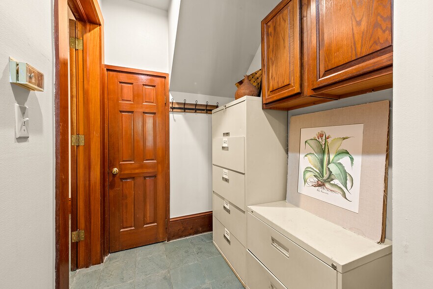 More Photos Of 1018 Bienville Ave, New Orleans Office For Lease