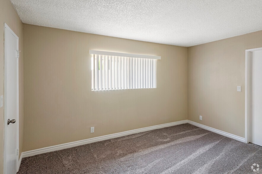 More Photos Of 1001 N Harbor Blvd, La Habra Apartments For Sale
