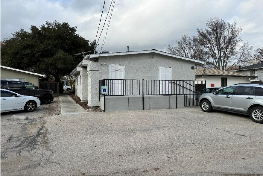 More Photos Of 1036 Vine St, Paso Robles Office For Sale