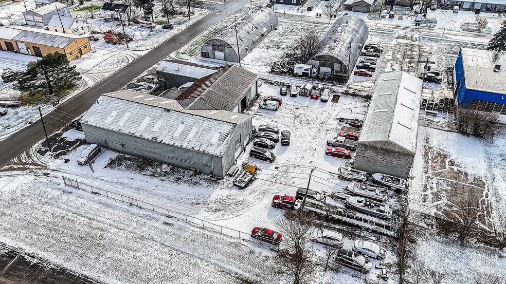 More Photos Of 715 Kingsbury St, Maumee Warehouse For Sale