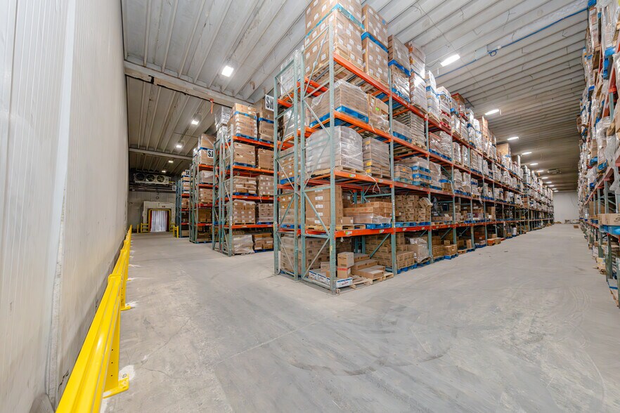 More Photos Of 18770 NE 6th Ave, Miami Refrigeration Cold Storage For Lease