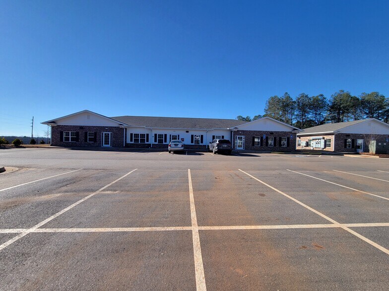 More Photos Of 1047 Summit Grove Dr, Watkinsville Office For Lease