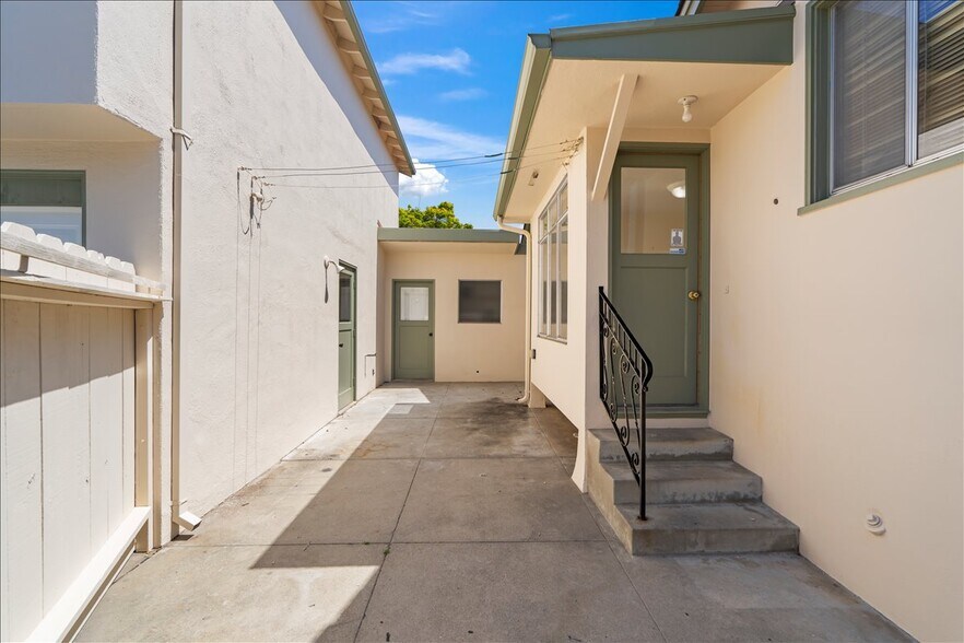 More Photos Of 1015 10th Ave, San Mateo Multifamily For Sale