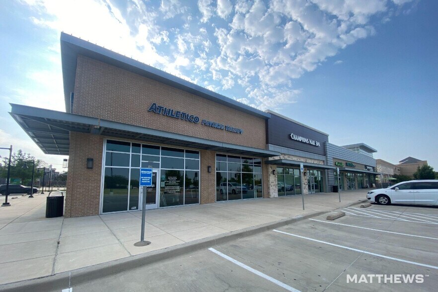 More Photos Of 14380 Marsh Ln, Addison General Retail For Lease