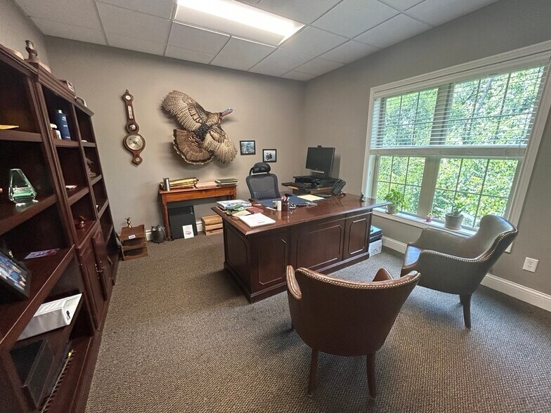 More Photos Of 5082-5086 Wooster Rd, Cincinnati Medical For Sale