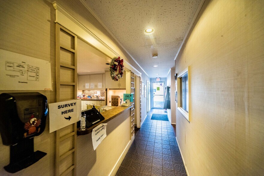 More Photos Of 2535 Broadway St, Paducah Office For Lease