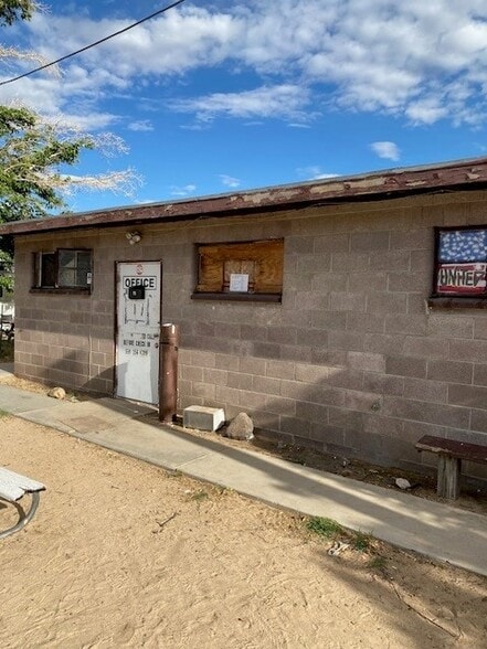 More Photos Of 1661 N Brown Rd, Inyokern Manufactured Housing Mobile Home Park For Sale
