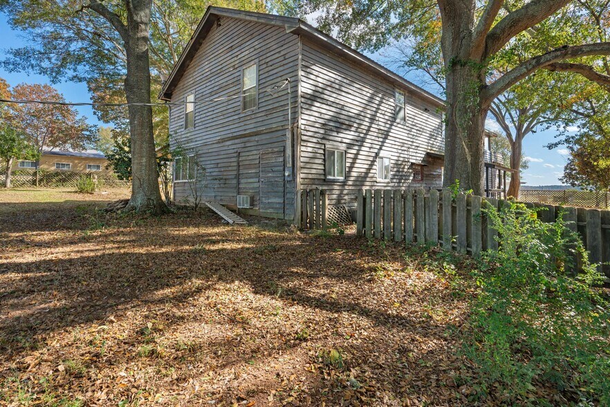 More Photos Of 607 Butts Mill Rd, Pine Mountain General Retail For Sale