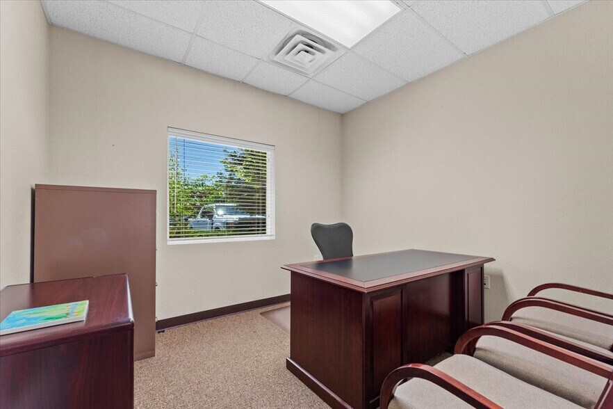 More Photos Of 2155 Larkspur Ln, Redding Office For Sale