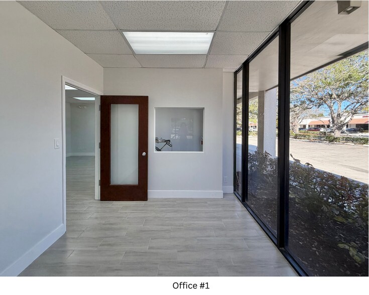 More Photos Of 2540 Metrocentre Blvd, West Palm Beach Medical For Lease