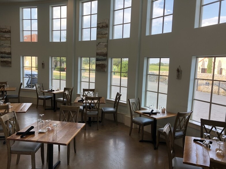 More Photos Of 6675 Mediterranean Dr, McKinney Restaurant For Sale