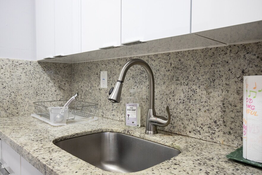 More Photos Of 13201 Memorial Hwy, North Miami Apartments For Sale