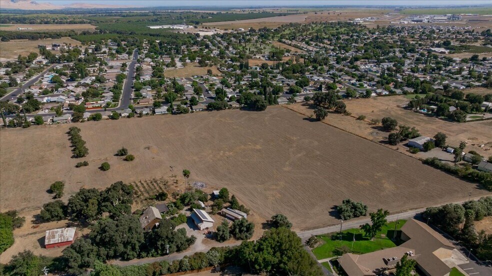 More Photos Of 1425 5th St, Colusa Land For Sale
