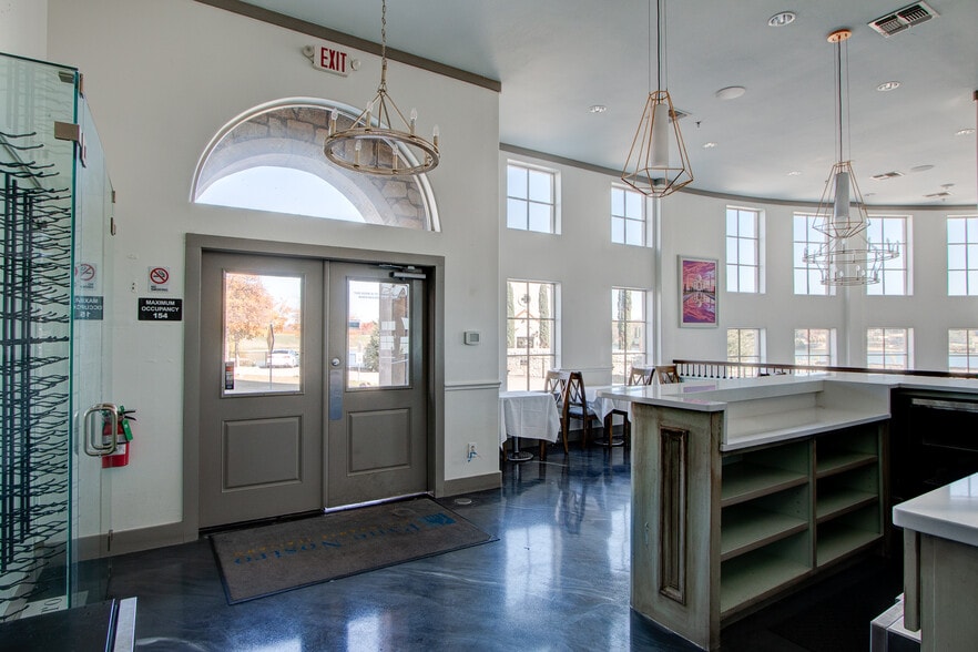 More Photos Of 6675 Mediterranean Dr, McKinney Restaurant For Sale