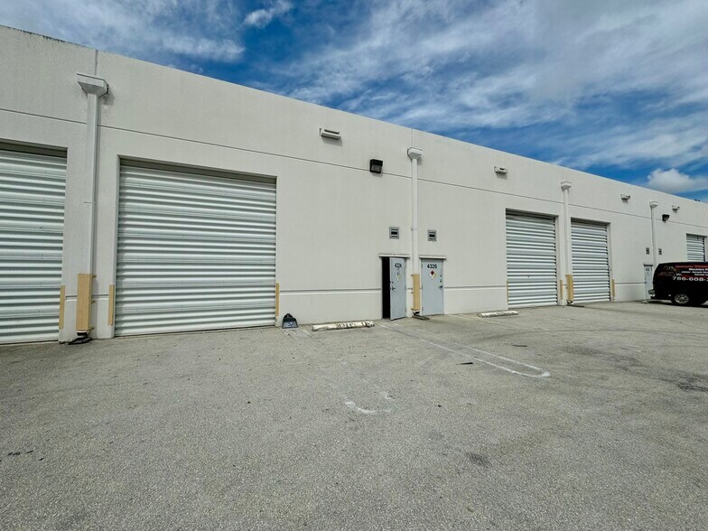 More Photos Of 4326 NW 120th Ave, Coral Springs Warehouse For Sale