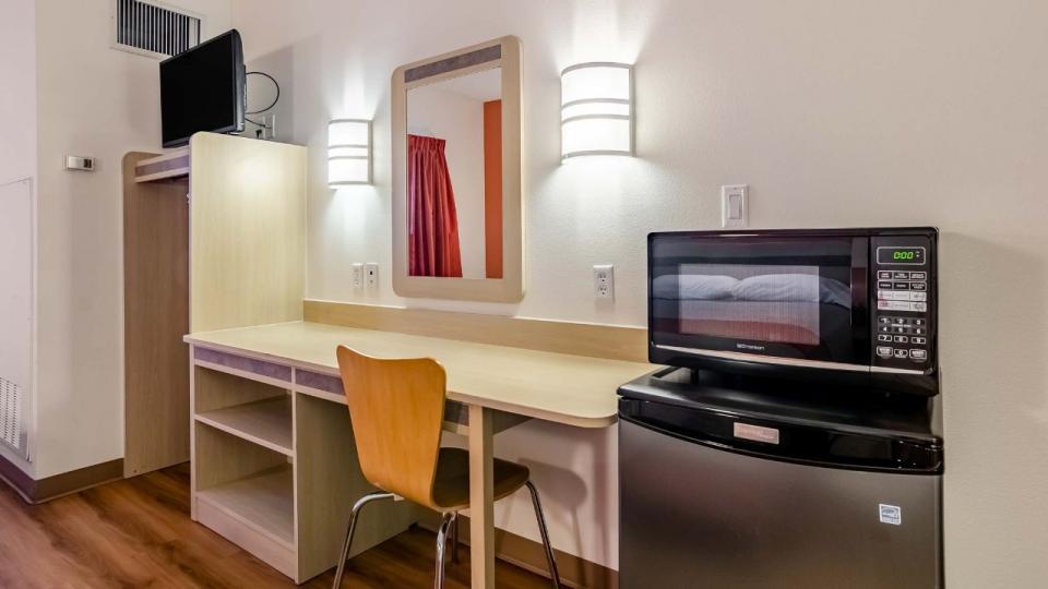 More Photos Of 3040 Silverburg Dr, Sidney Hotel For Sale