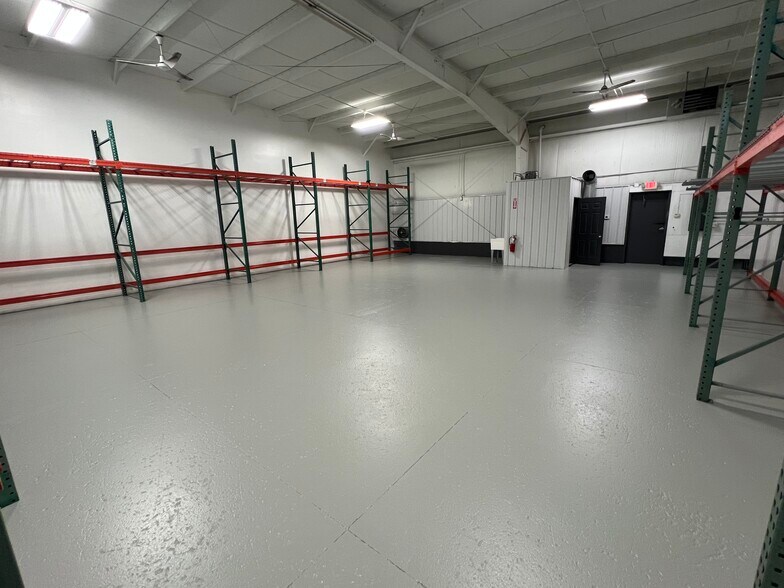 More Photos Of 12259-12315 Cleveland St, Nunica Warehouse For Lease