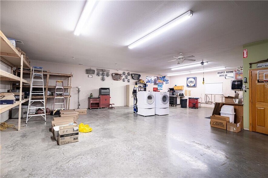 More Photos Of 3619 Messanie St, Saint Joseph Storefront Retail Office For Sale