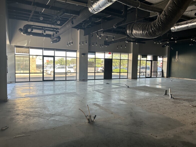 More Photos Of 1821-1861 E Madison Ave, Derby Unknown For Lease