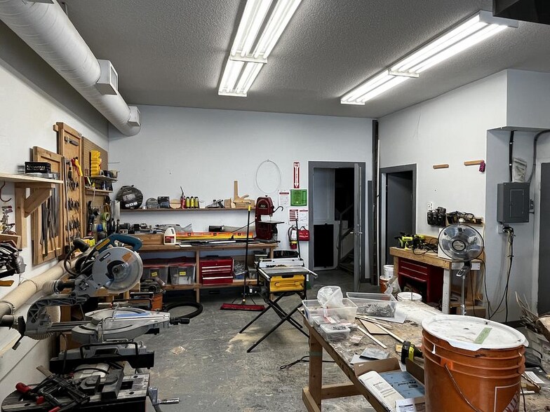 More Photos Of 1262-1289 Clark Dr, Vancouver Research And Development For Sale
