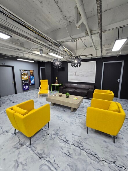 More Photos Of 500 Delaware St, Kansas City Coworking Space